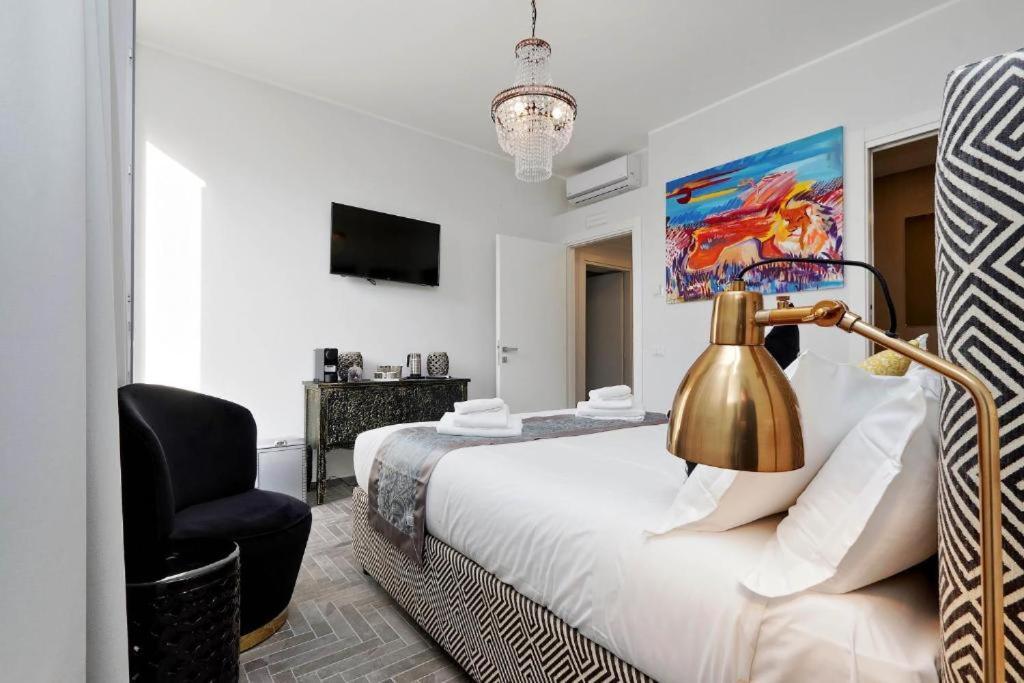 Boutique Suites Della Croce 罗马 外观 照片